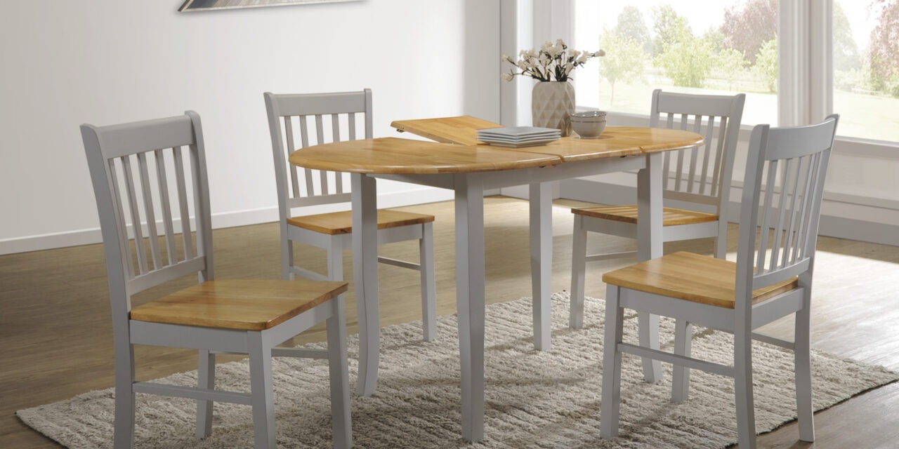 Thames Dining Table & Chairs